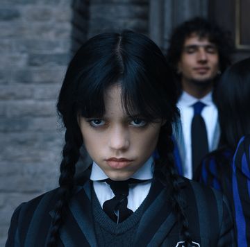 wednesday l to r jenna ortega as wednesday addams, emma myers as enid sinclair in episode 102 of wednesday cr courtesy of netflix © 2022